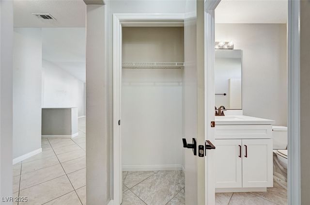 2052 Poppywood Avenue, Henderson, NV 89012