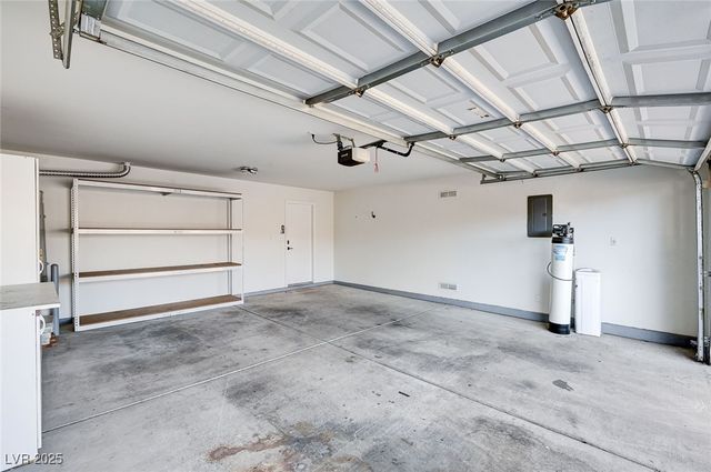 2052 Poppywood Avenue, Henderson, NV 89012