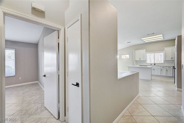 2052 Poppywood Avenue, Henderson, NV 89012