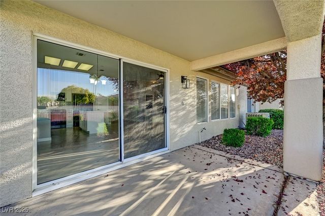 2052 Poppywood Avenue, Henderson, NV 89012