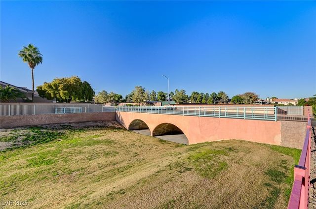 2052 Poppywood Avenue, Henderson, NV 89012