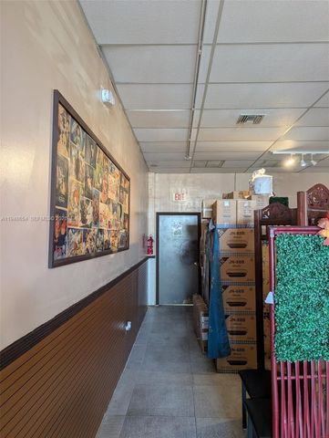 7373 NW 36th St, Miami, FL 33166