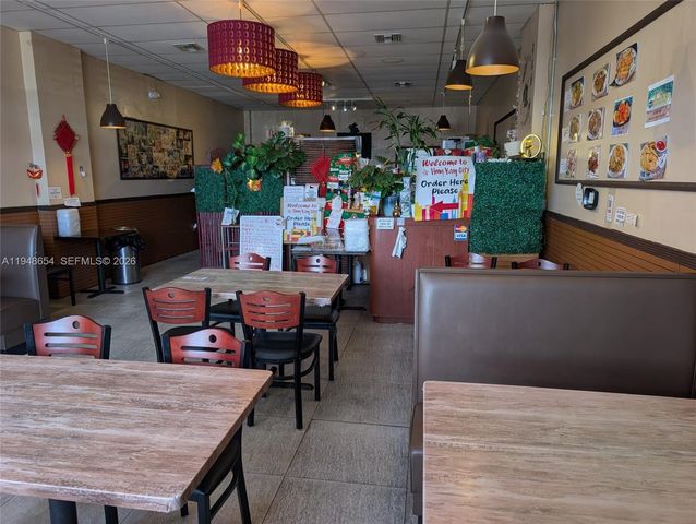 7373 NW 36th St, Miami, FL 33166