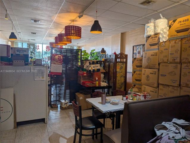 7373 NW 36th St, Miami, FL 33166