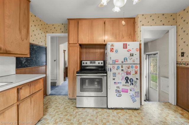 1659 18th Street, Wyandotte, MI 48192