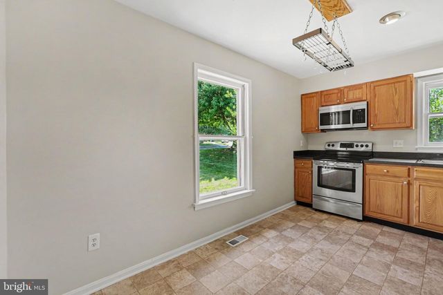 600 ALLENVIEW DR, Mechanicsburg, PA 17055