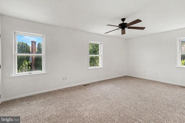 600 ALLENVIEW DR, Mechanicsburg, PA 17055