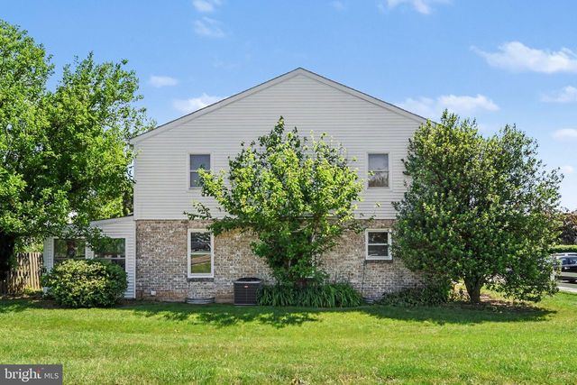 600 ALLENVIEW DR, Mechanicsburg, PA 17055