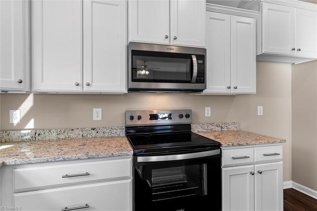 6061 Frye Bridge Road, Clemmons, NC 27012