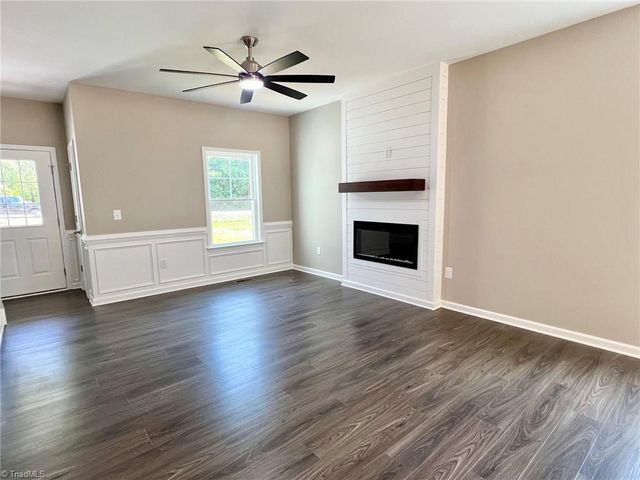6061 Frye Bridge Road, Clemmons, NC 27012