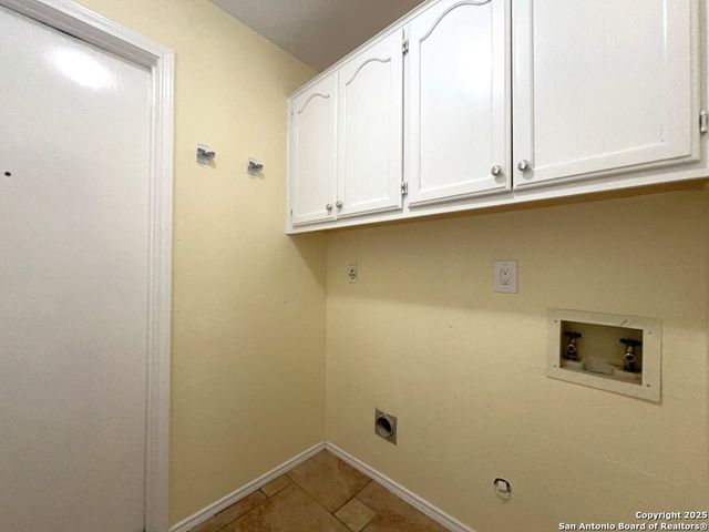 3342 CARBINE ROAD, San Antonio, TX 78247