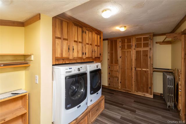 21 Harvey Street, Hyde Park, NY 12538