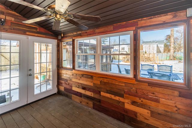 21 Harvey Street, Hyde Park, NY 12538