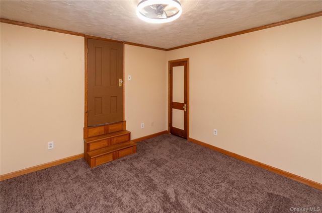 21 Harvey Street, Hyde Park, NY 12538