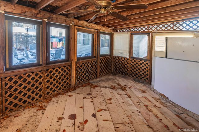 21 Harvey Street, Hyde Park, NY 12538