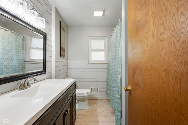1325 Alimingo Drive, Indianapolis, IN 46260