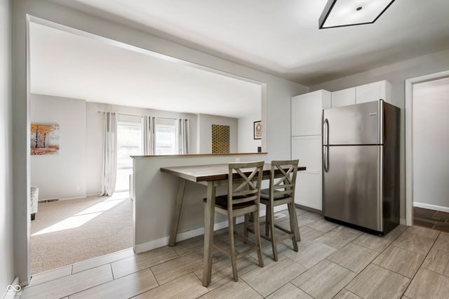 1325 Alimingo Drive, Indianapolis, IN 46260