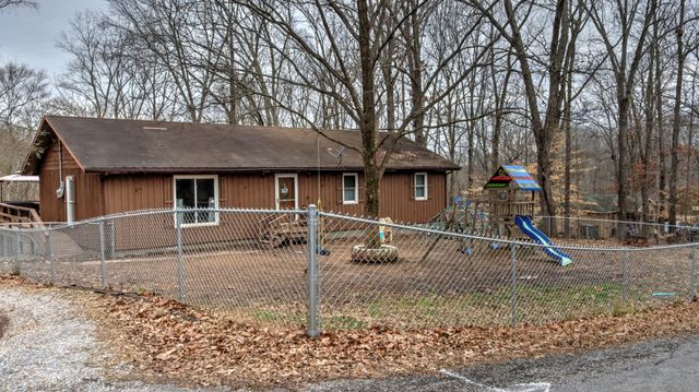 129 Bagsby Hill Ln, Dover, TN 37058