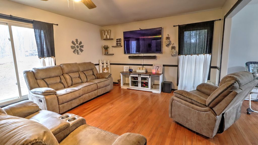 129 Bagsby Hill Ln, Dover, TN 37058