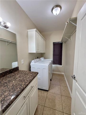 1200 W Park Drive, Pharr, TX 78577