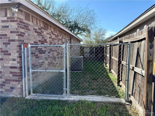 1200 W Park Drive, Pharr, TX 78577