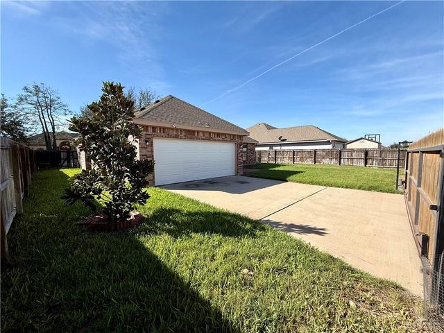 1200 W Park Drive, Pharr, TX 78577