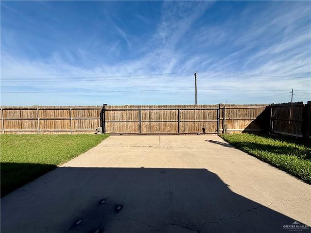 1200 W Park Drive, Pharr, TX 78577