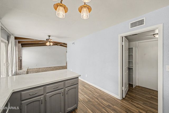 4831 S ROBERTS Road, Tempe, AZ 85282