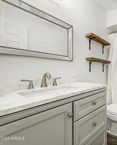 4831 S ROBERTS Road, Tempe, AZ 85282