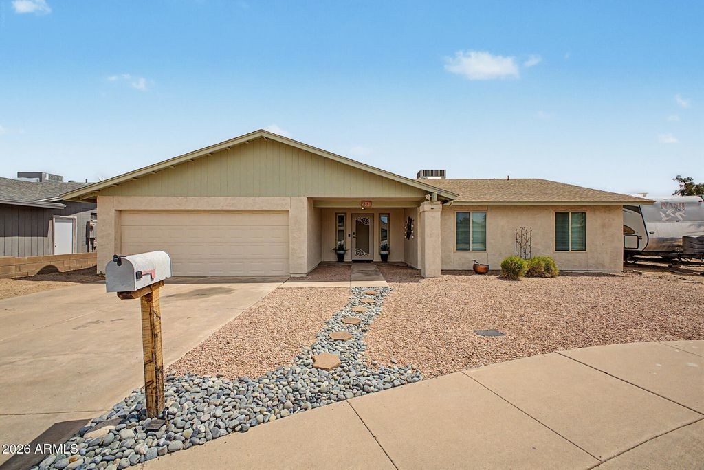 4831 S ROBERTS Road, Tempe, AZ 85282