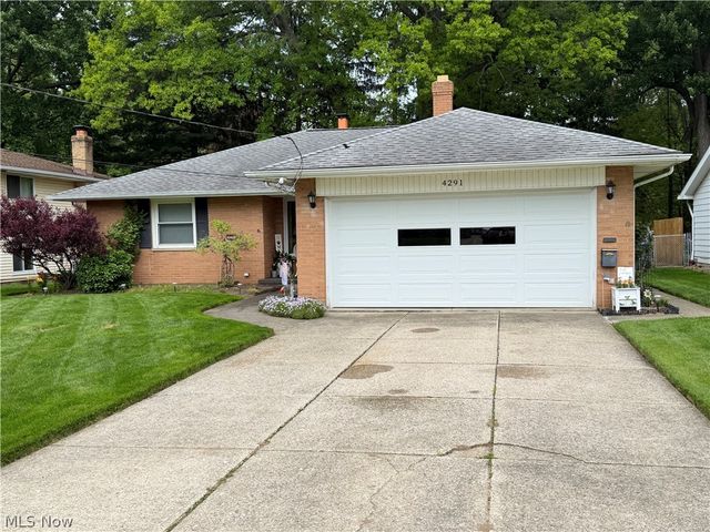 4291 Brendan Lane, North Olmsted, OH 44070