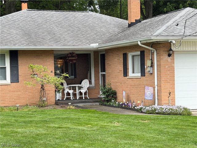 4291 Brendan Lane, North Olmsted, OH 44070