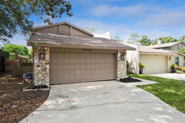 1200 ROYAL OAK DRIVE, Winter Springs, FL 32708
