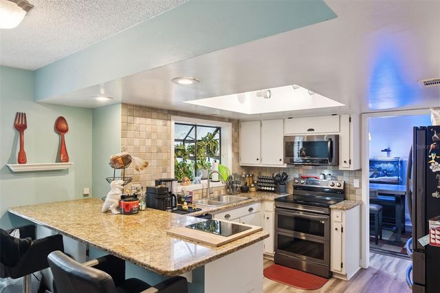 1200 ROYAL OAK DRIVE, Winter Springs, FL 32708