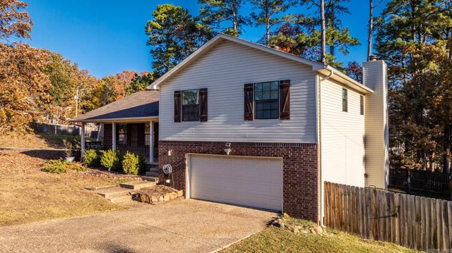 2 Forest Maple Court, Little Rock, AR 72223