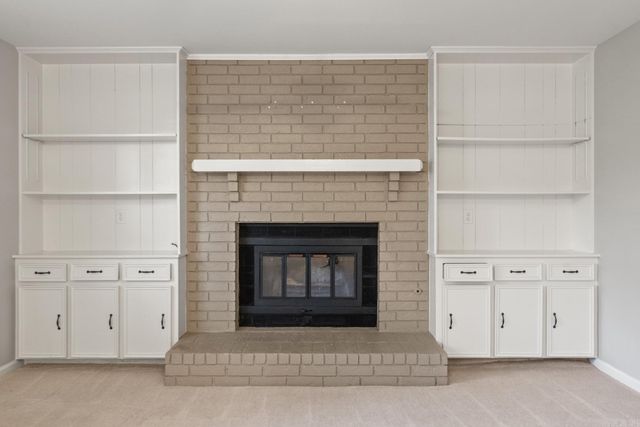 2 Forest Maple Court, Little Rock, AR 72223