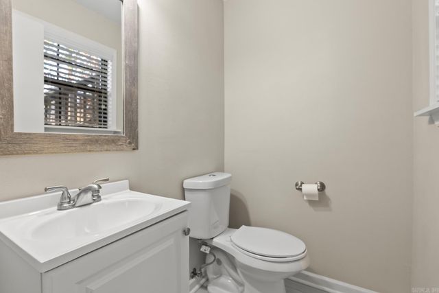 2 Forest Maple Court, Little Rock, AR 72223