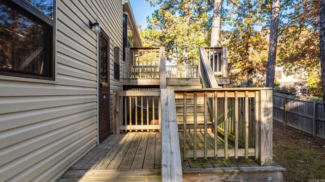 2 Forest Maple Court, Little Rock, AR 72223