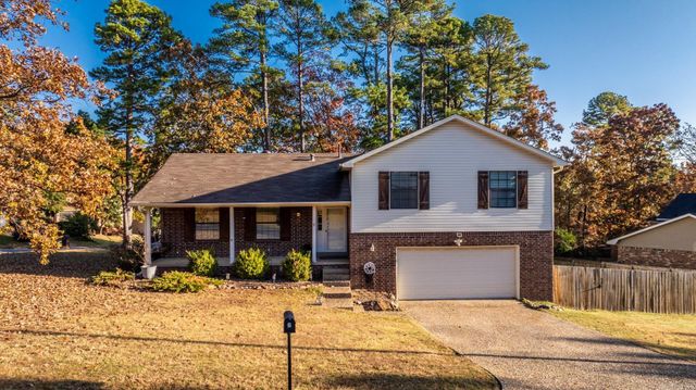 2 Forest Maple Court, Little Rock, AR 72223