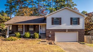 2 Forest Maple Court, Little Rock, AR 72223