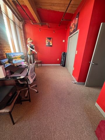 146 Court Street 408, Brockton, MA 02302