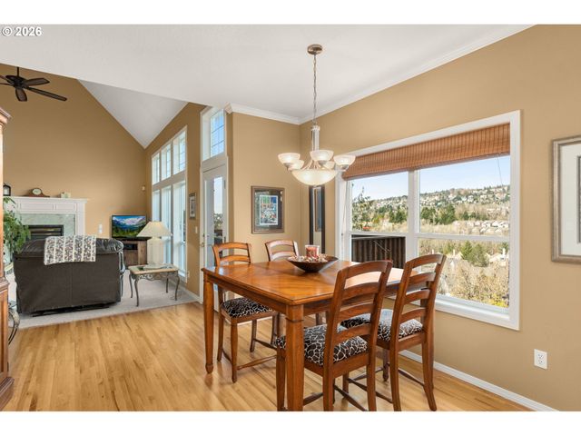 9625 Nw FLEISCHNER St, Portland, OR 97229