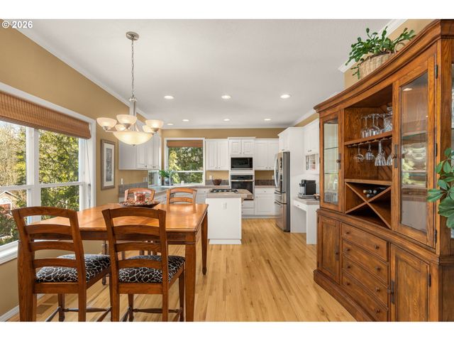 9625 Nw FLEISCHNER St, Portland, OR 97229