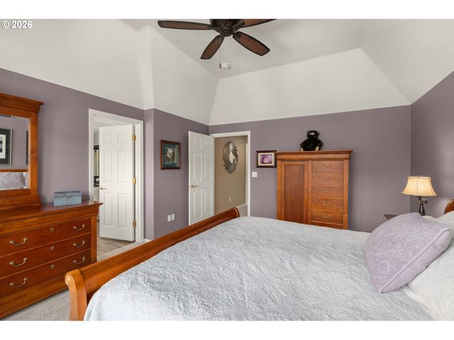 9625 Nw FLEISCHNER St, Portland, OR 97229