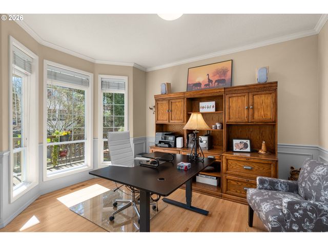 9625 Nw FLEISCHNER St, Portland, OR 97229