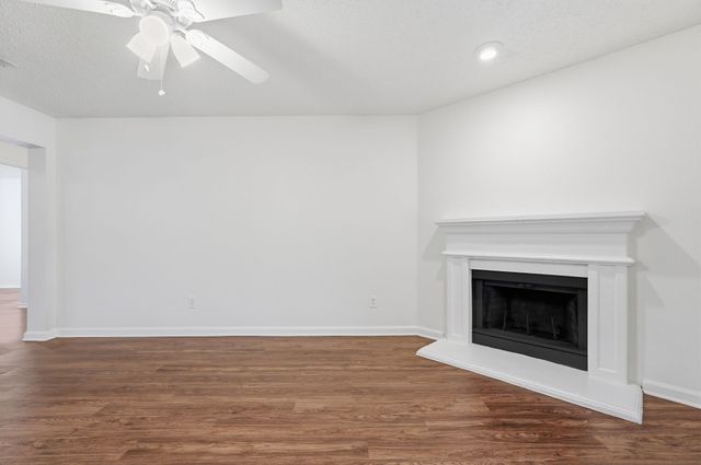 2910 Chisholm Trail, Corinth, TX 76210