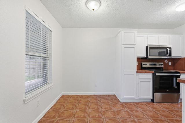 2910 Chisholm Trail, Corinth, TX 76210