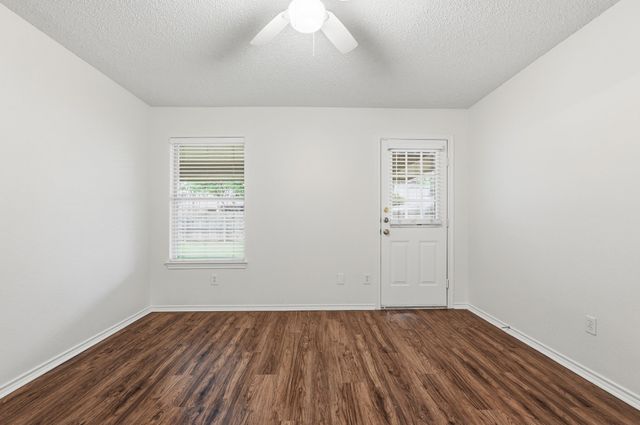 2910 Chisholm Trail, Corinth, TX 76210