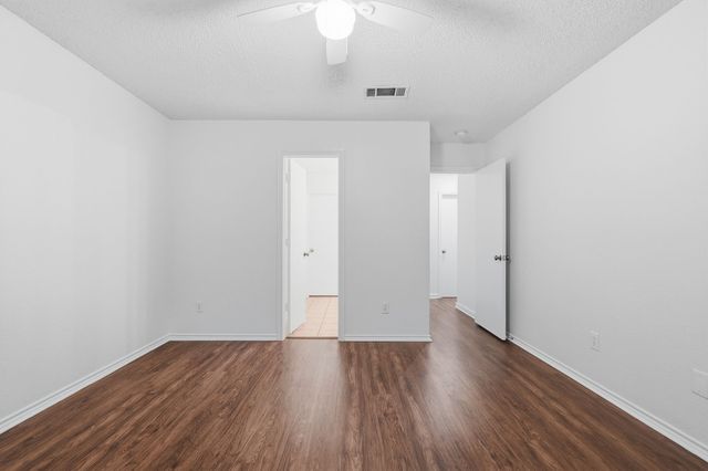 2910 Chisholm Trail, Corinth, TX 76210