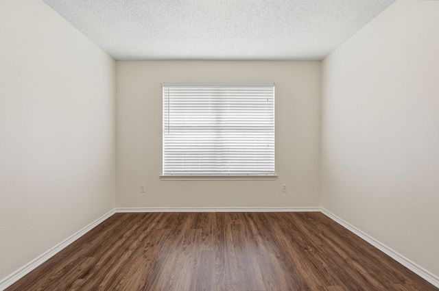 2910 Chisholm Trail, Corinth, TX 76210